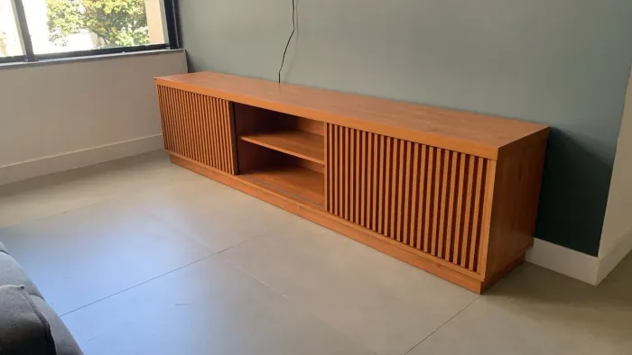 Rack 2,20 L para tv até 75 polegadas com Design Moderno