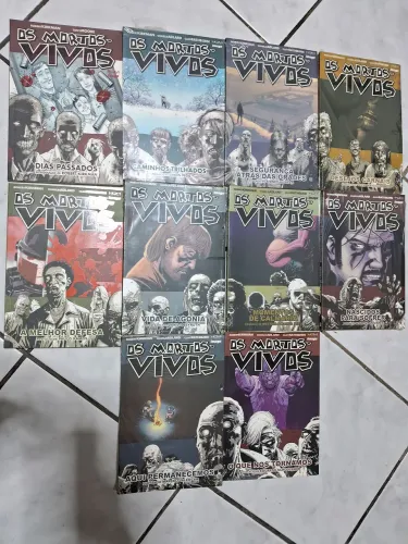 Coleção HQs Os Mortos Vivos Walking Dead 1 ao 10 Quadrinhos