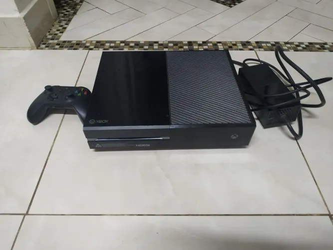 Xbox One FAT mais 04 jogos