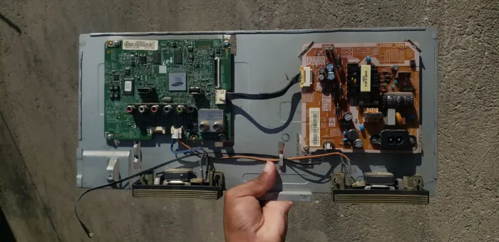 ? Placa Mãe Samsung T24D310LH (24") - Testada e OK ?