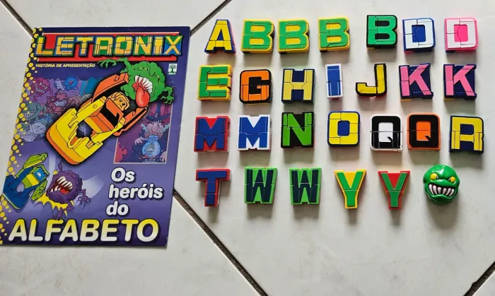 Coleção Letronix Revista Recreio anos 2000 mingibis, carda e miniaturas