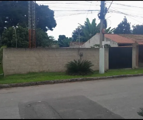 Terreno próximo da fábrica da coca cola
