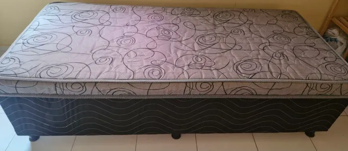 Cama de solteiro 