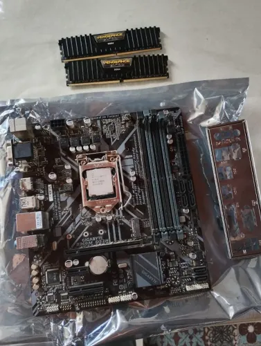 Kit PC Gamer i5 8400, 16gb RAM DDR4 + Placa Mãe