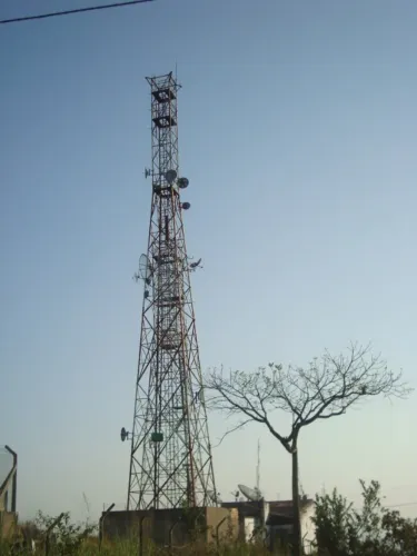 TORRE AUTO-PORTANTE GALVANIZADA