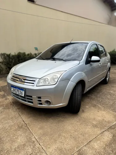 Ford Fiesta Sed. 1.6 8V Flex 4P 2008