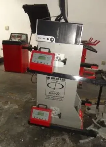 Alinhador Digital Marvic Papamatic 4 Cabeças, 4 Garras com Rack e Computador