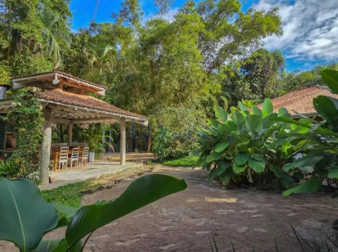 CASA RESIDENCIAL em São Sebastião - São Paulo, Camburi