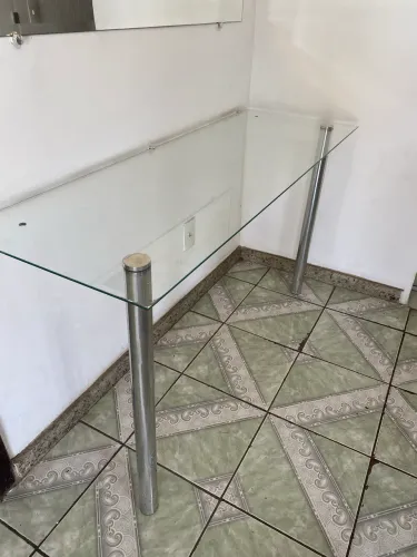 Aparador em vidro