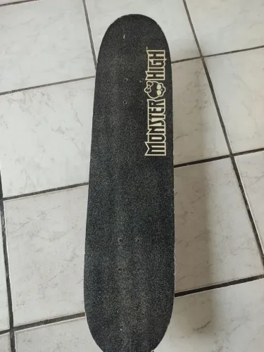 Skate feminino moster horário high