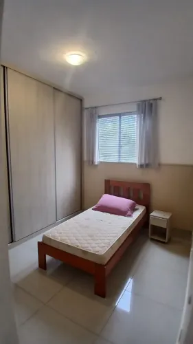 cama de solteiro e colchão