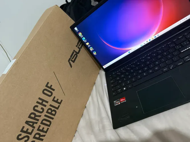 Notebook ASUS Vivobook Go 15 AMD Ryzen 5 7520U 8GB RAM 512GB SSD 15,6" Full HD Windows 11