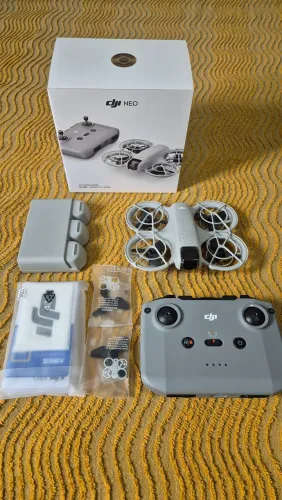 Drone DJI Neo ( Combo)