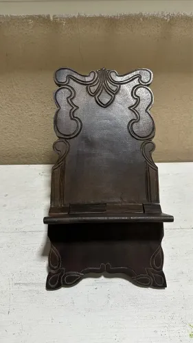 Suporte da biblia em madeira
