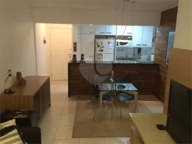 APARTAMENTO COM 70M² 2 QUARTOS A VENDA EM MOEMA