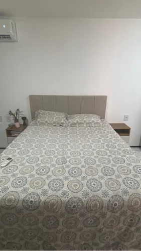 Cama queen