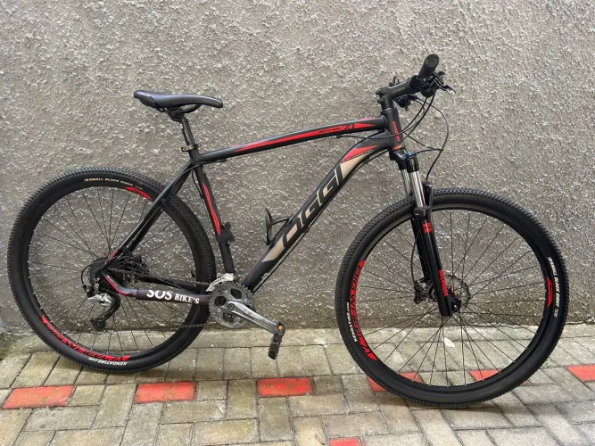 Bicicleta OGGI Big Wheel 7.2 Aro 29 - Shimano