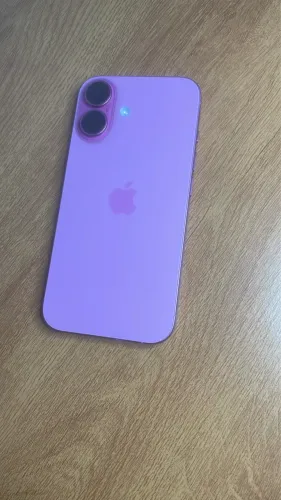 iPhone 16
