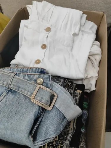 Lote de roupas femininas seminovas