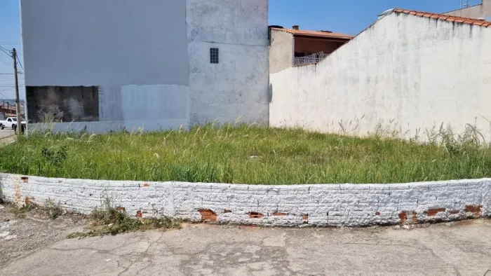 Terreno à venda no Santa Marina Zona Norte R$ 160.000