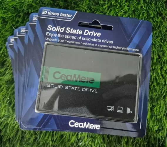 SSD SATA 120GB E 240GB CEAMERE NOVOS LACRADOS ENTREGAMOS COM GARANTIA!!!
