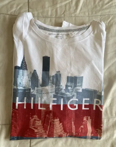 Camiseta Tommy