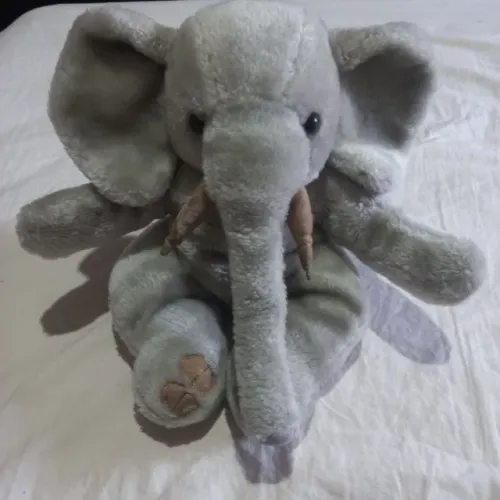 Elefante de pelúcia da parmalat