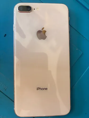 iPhone 8 Plus