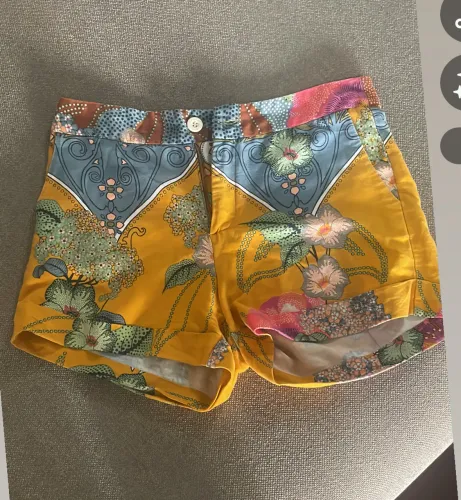 Short estampado 