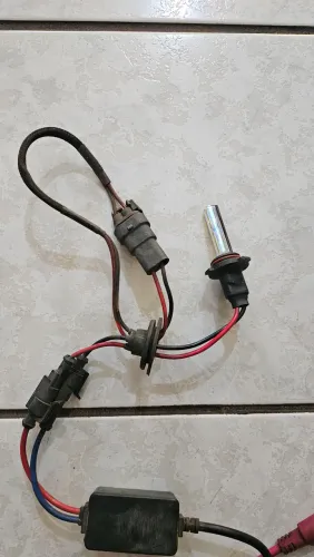 Lâmpada xenon amarelo