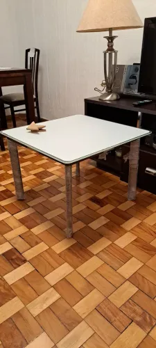 Par de mesas para recepção