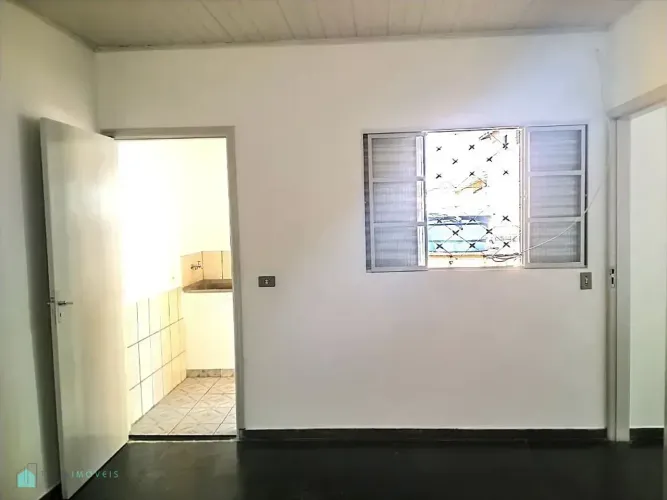 Casa com 1 dormitório para alugar por R$ 1.089,00 - Vila Cruz das Almas - São Paulo/SP