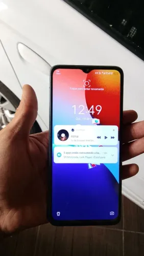 Celular novo  tem nota fiscal