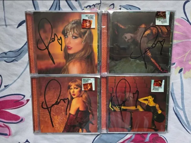 Combo CDs Taylor Swift The Life Of a Showgirl Autografado