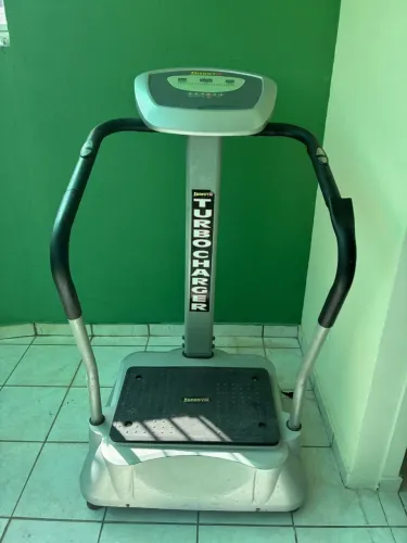 Plataforma Vibratória EnerGym usada