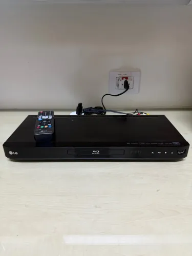 Blu-ray LG BD550 Full HD - Funcionando