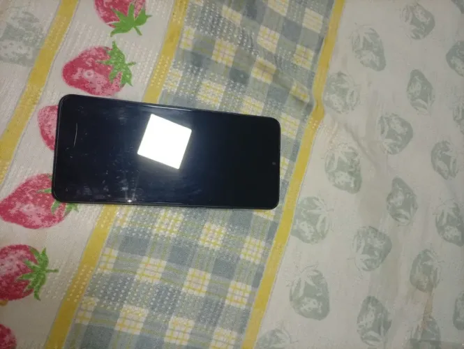 Vendo telefone poco c75 ou troco por iPhone 11