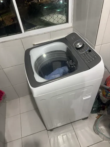 Máquina de lavar Midea 16kg