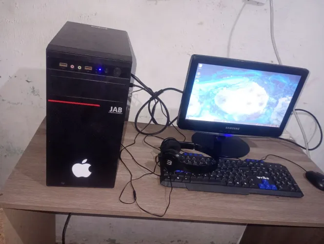 PC COMPLETO COM MESA