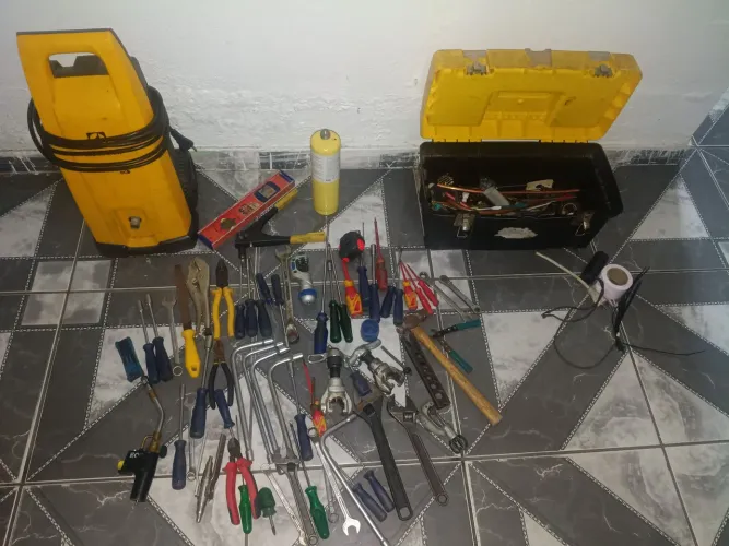 Mala de ferramentas para refrigeração