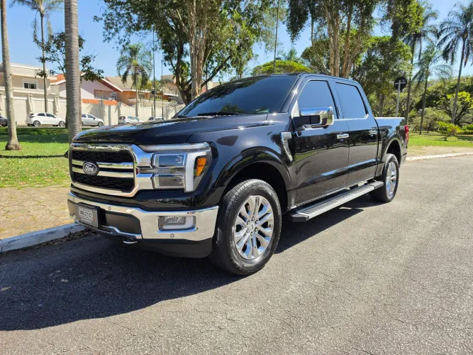 Ford F-150 Lariat 4X4 5.0 V8 2024