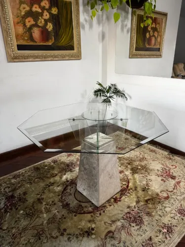 Mesa de jantar de vidro