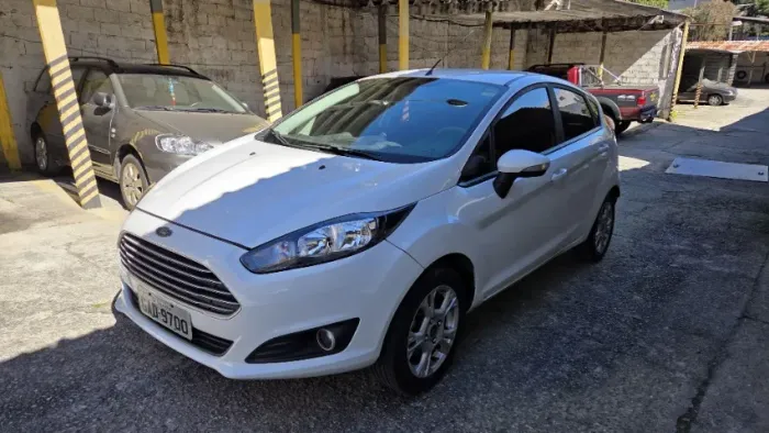 Ford Fiesta 1.6 16V Flex Mec. 5P 2016