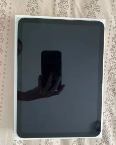 Vendo um ipad 11 ( A 16 ) ultima geração
