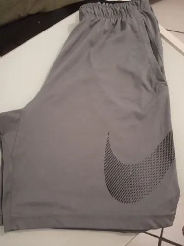 Bermudas Nike (M)