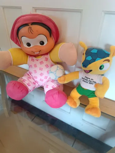 Monica e boneco da copa FIFA 2014 duas raridades 