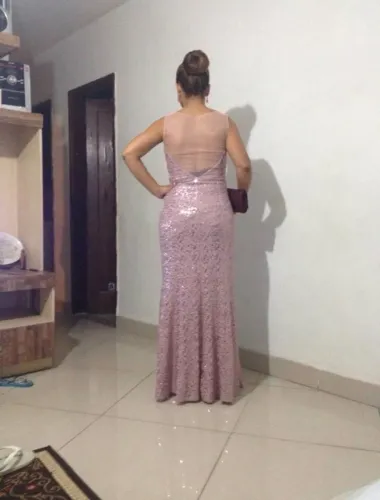 Vestido de festa Rose todo de paetês com tule nas costas