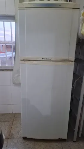 Vendo Geladeira Continental 470L