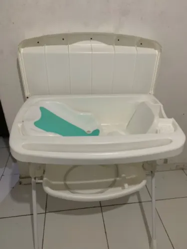 Banheira e trocador burigotto