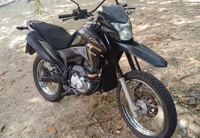 Bros moto único dono toda perfeita aceito cartão